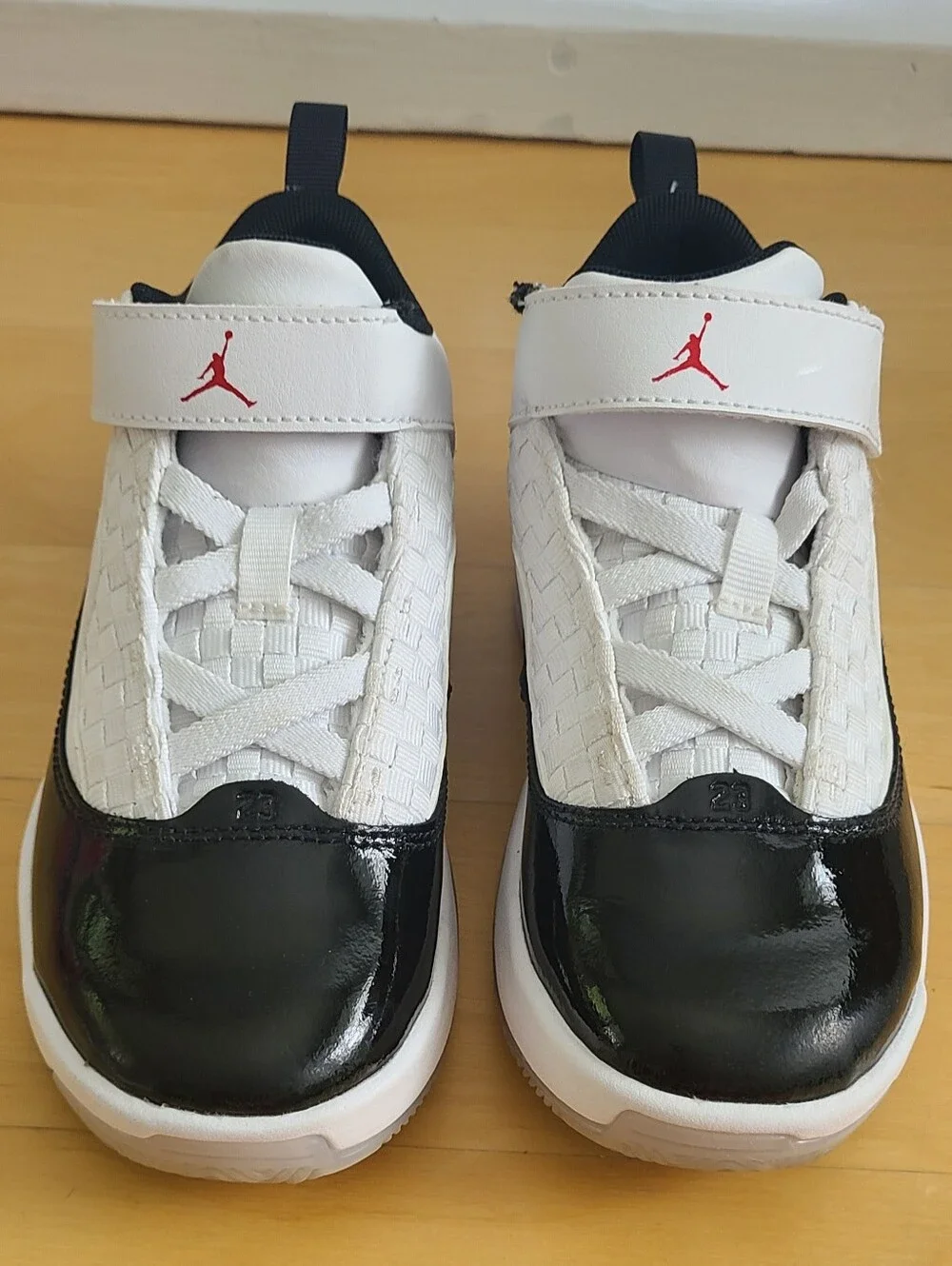 Nike Air Jordan Max Aura 2 PS | White Black Red | Size 13C